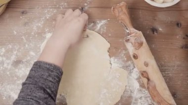 Adım adım. Pişirme tatil sezonu. Noel için şekerli Kurabiye Pişirme