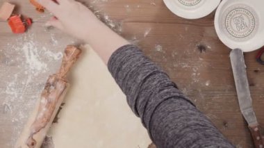 Adım adım. Pişirme tatil sezonu. Noel için şekerli Kurabiye Pişirme