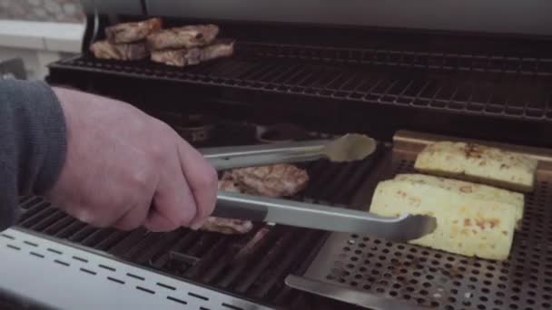 Koken pork chops — Stockvideo