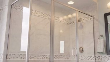 Modern ana banyo lüks ev