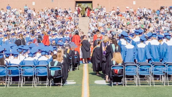 デンバー コロラド州 アメリカ合衆国 24日 2018 卒業式のチェリー クリーク高等学校 — ストック写真