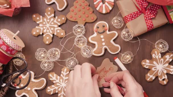 Traditionele Huis Gemaakte Gingerbread Koekjes Verpakking Als Giften Van Het — Stockvideo