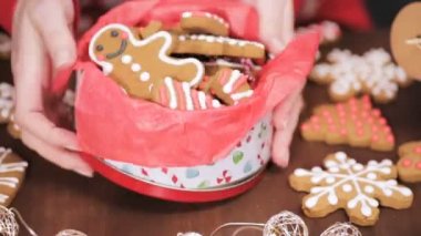 geleneksel ev yapımı gingerbread çerezleri yiyecek hediye olarak