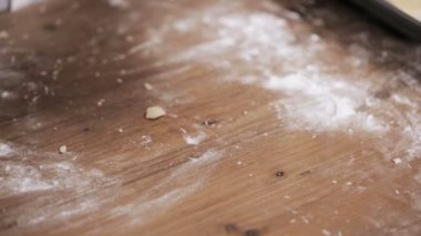 Adım adım. Pişirme tatil sezonu. Noel için şekerli Kurabiye Pişirme