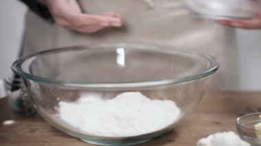 Adım adım. Pişirme tatil sezonu. 