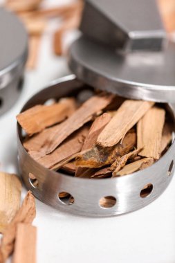 Elma cips sigara ile paslanmaz çelik yasaktır adam.