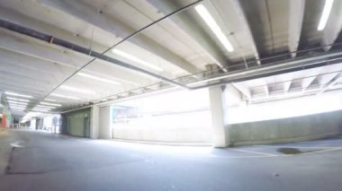 Denver, Colorado, ABD-27 Mart, 2018-Pov-IKEA yapısını otopark içinde sürüş.