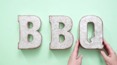 Metal Barbekü partisi işareti 