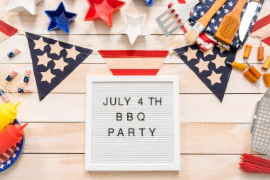 4 Temmuz barbekü partisi imzalamak bir beyaz mamo gemide.