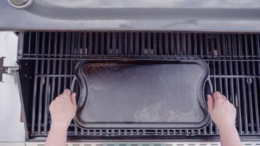 Açık gaz ızgara boş dökme demir zor durumda.