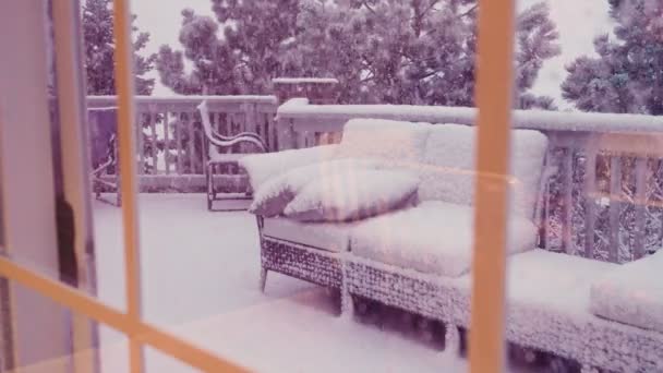 春の雪嵐住宅裏のベランダからの眺め — ストック動画