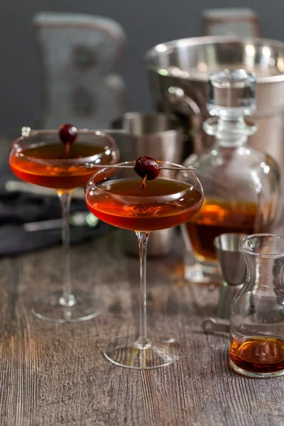 Manhattan Koktejl Brandied Třešně — Stock fotografie