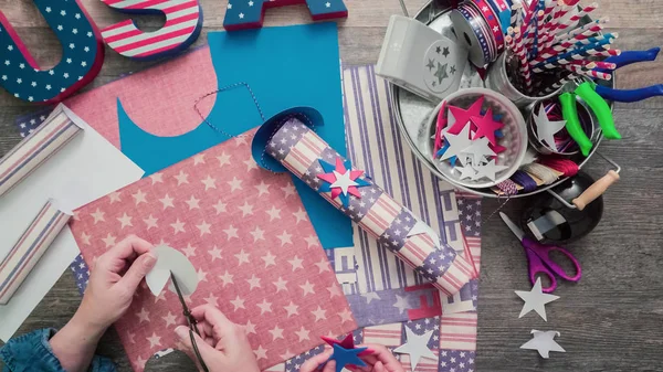 Mother Daughter Making Paper Firecrackers Fro July 4Th Celebration — Stock Photo, Image