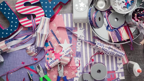 Mother Daughter Making Paper Firecrackers Fro July 4Th Celebration — Stock Photo, Image