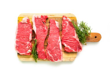 Ham New York şerit biftek ağaç kesme tahtası.