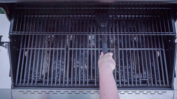 Step Step Cleaning Outdoor Gas Grill — Stock Photo, Image