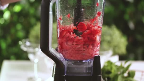 Steg För Steg Tid Förflutit Förbereda Strawberry Margarita Från Färska — Stockvideo