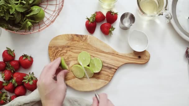 Steg För Steg Tid Förflutit Förbereda Strawberry Margarita Från Färska — Stockvideo