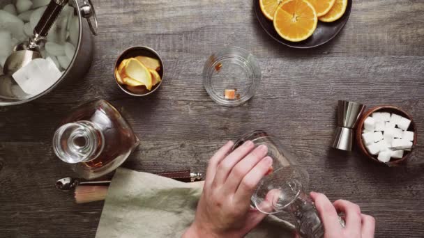 Steg För Steg Förbereda Whiskey Sour Cocktail Hem Bar — Stockvideo