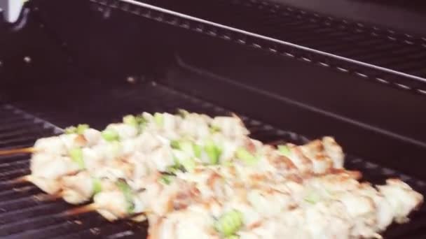 Pas Pas Griller Des Yakitori Poulet Sur Des Brochettes Bambou — Video