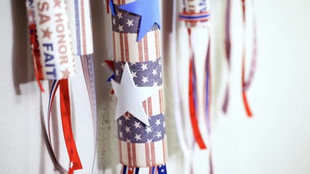 Petardos Papel Hechos Papel Rojo Blanco Azul Para Celebración Del — Vídeo de stock