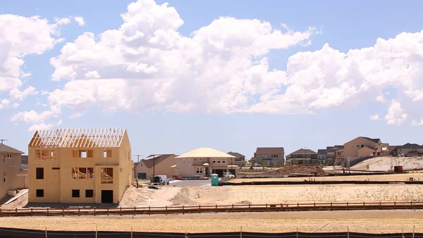 Nova Construção Bairro Suburbano — Fotografia de Stock