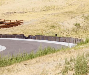 Boş kademeli pek çok varoş mahallesinde yeni inşaat