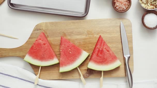 Paso Paso Cuñas Sandía Adornadas Con Chocolate — Vídeos de Stock