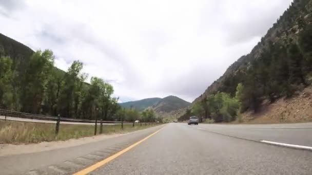 Montanha vista condução — Vídeo de Stock