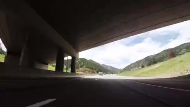 Montanha vista condução — Vídeo de Stock