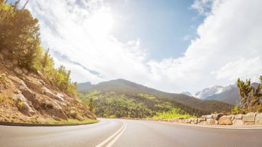 Rocky Dağı Milli Parkı'sezon açılış hafta sonu sevk üstünde iz Ridge yol.
