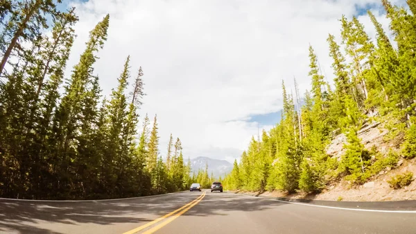 Dirigir Trail Ridge Road Fim Semana Abertura Temporada Rocky Mountain — Fotografia de Stock