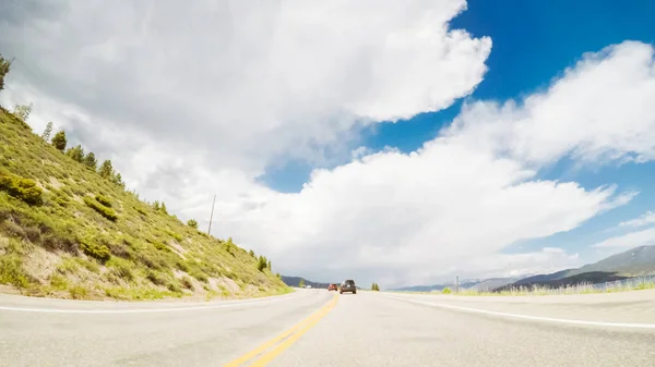 Driving Mountain Highway Lake Granby — Stock Photo, Image