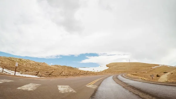 Dirigir Trail Ridge Road Fim Semana Abertura Temporada Rocky Mountain — Fotografia de Stock