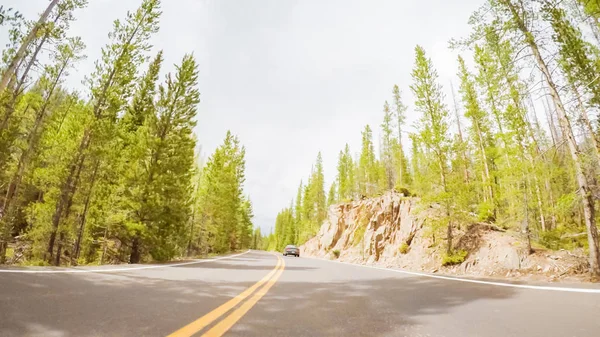 Körning Leden Ridge Road Openning Helgen För Säsongen Rocky Mountain — Stockfoto