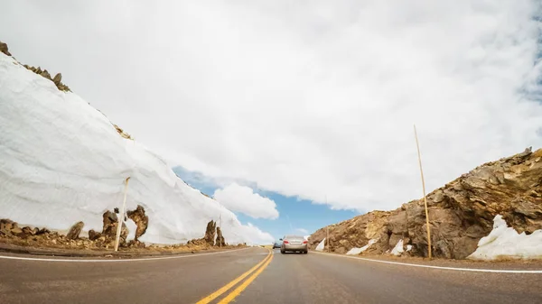 Rijden Trail Ridge Road Openning Weekend Van Het Seizoen Het — Stockfoto