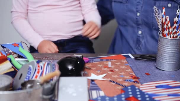 Step Step Mother Daughter Making Paper Firecrackers July 4Th Celebration — Stock Video