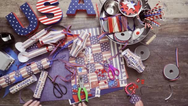 Step Step Mother Daughter Making Paper Firecrackers July 4Th Celebration — Stock Video