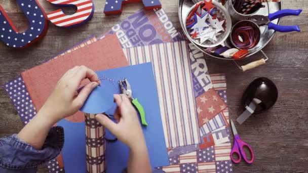 Step Step Mother Daughter Making Paper Firecrackers July 4Th Celebration — Stock Video