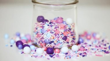 Renkli mor karışımı serpin 