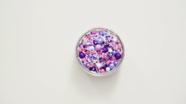 Renkli mor karışımı serpin 