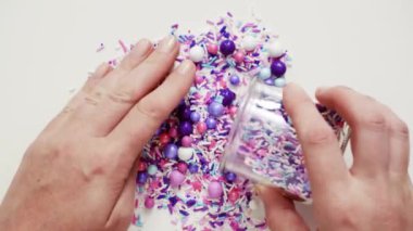 Renkli mor karışımı serpin 