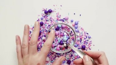 Renkli mor karışımı serpin 