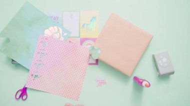 Mevcut Kraft kağıt ile çocuklar Doğum günü için dekorasyon.