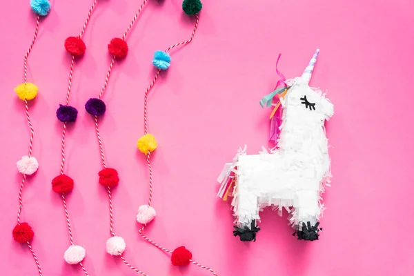 Pequeña Piñata Unicornio Para Fiesta Cumpleaños Niños — Foto de Stock