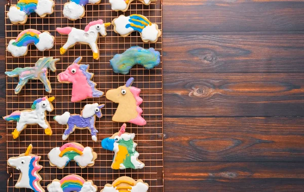 Biscuits Sucre Forme Licorne Décorés Par Des Enfants Avec Glaçage — Photo