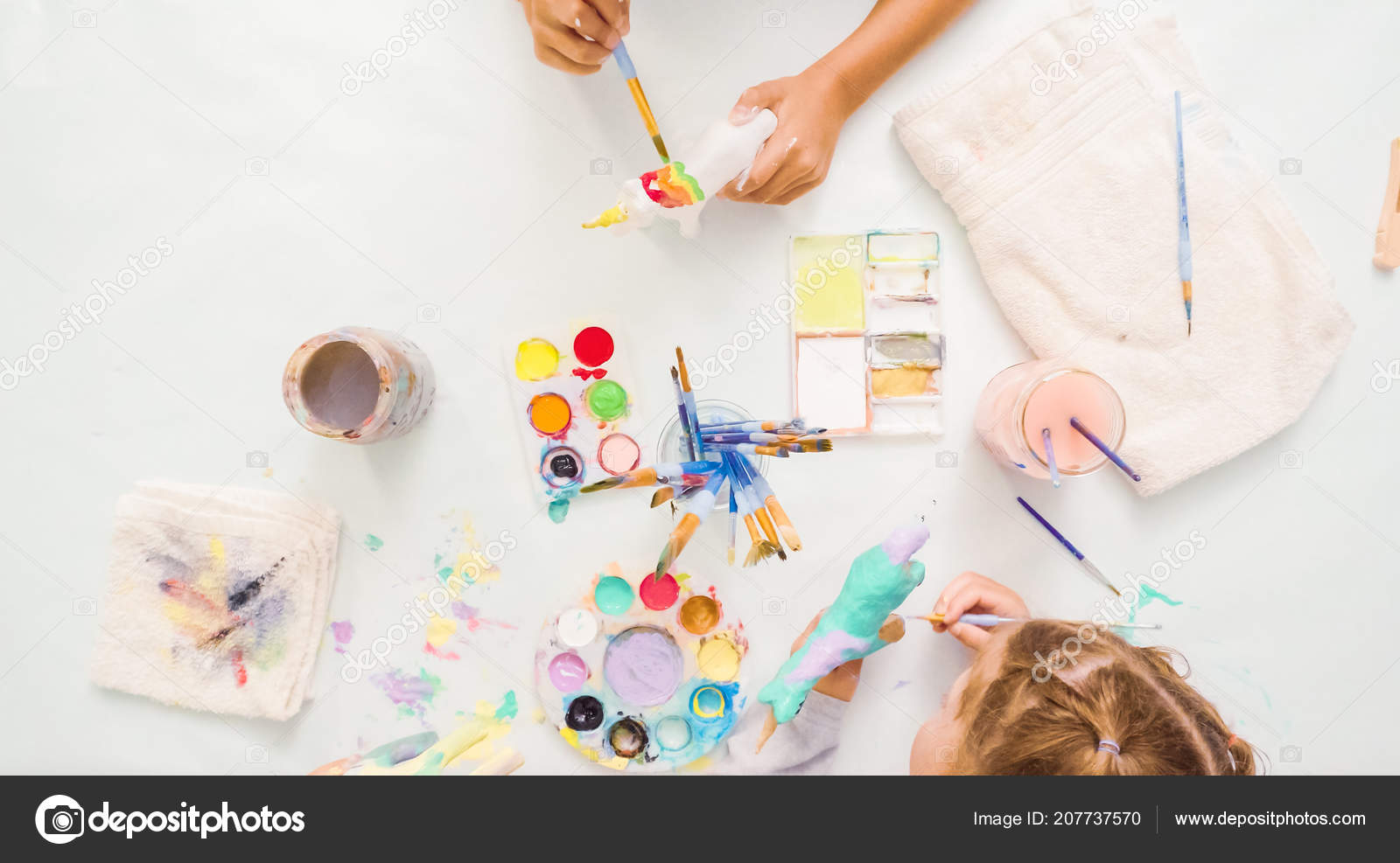 étape Par étape Petites Filles Peinture Licorne Papier Mâché - 