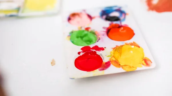 Little Girls Painting Paper Mache Unicorn Acrylic Paint — Stock Photo, Image