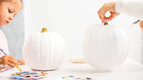 Step Step Mother Daughter Decorating Halloween Craft Pumpkin Unicorn Theme — Stock Photo, Image