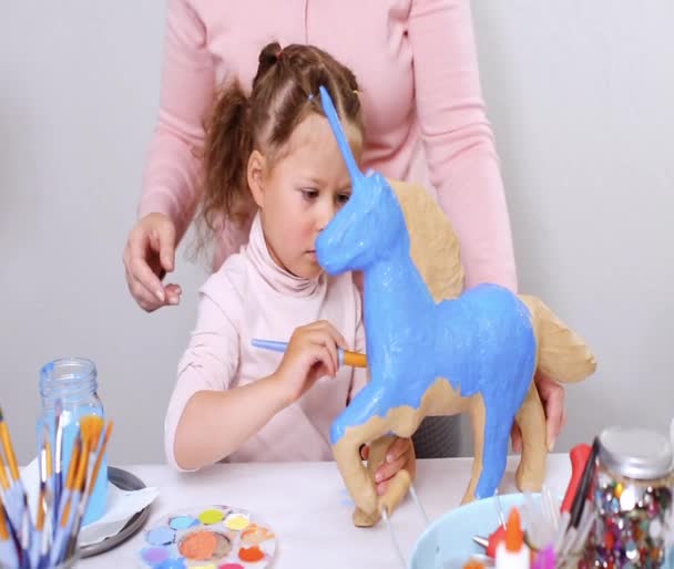Step Step Mother Daughter Painting Paper Mache Unicorn Blue Paint — Stock Video